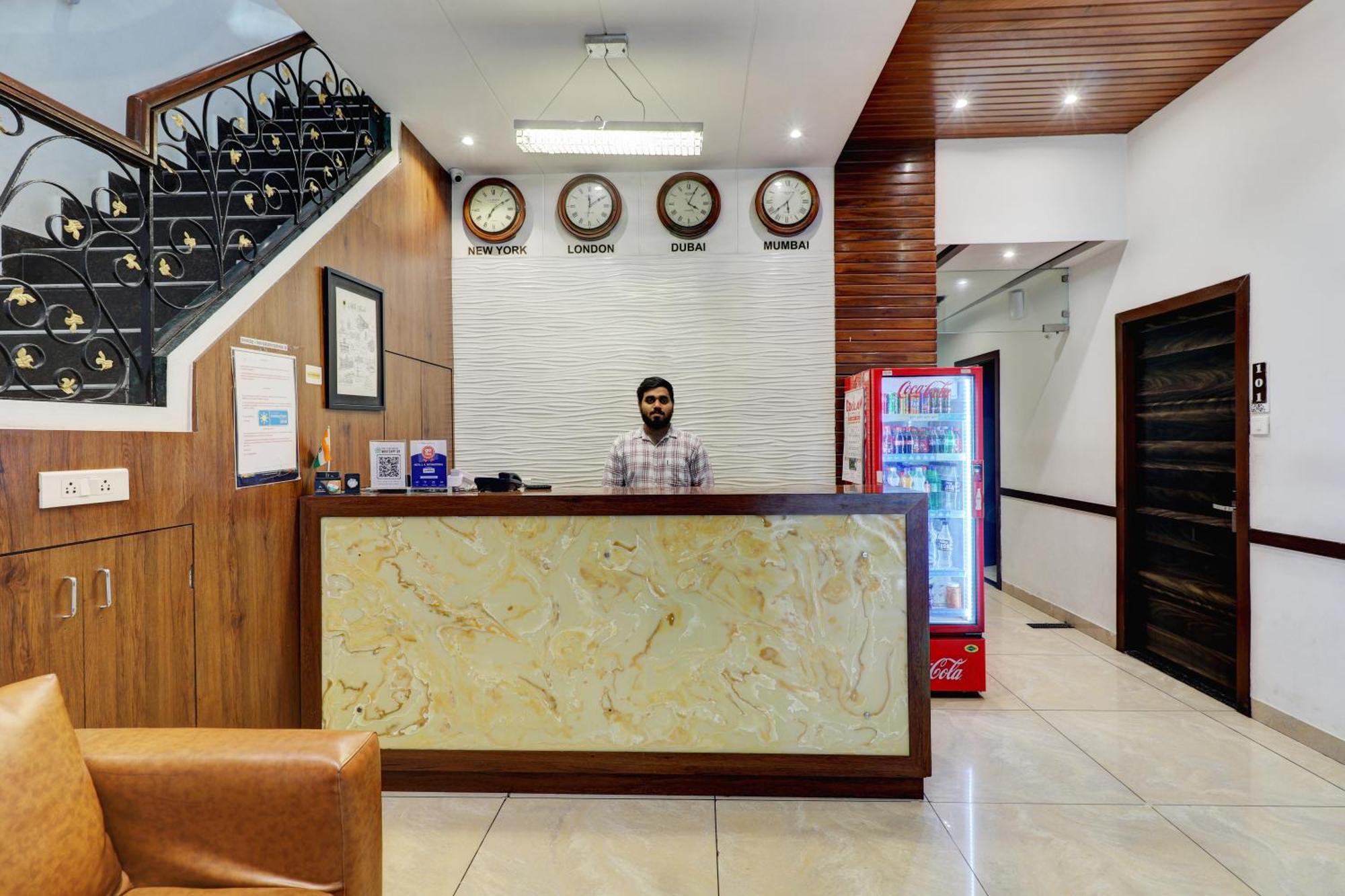 Hotel A. K. International - Fort Mumbai Eksteriør bilde