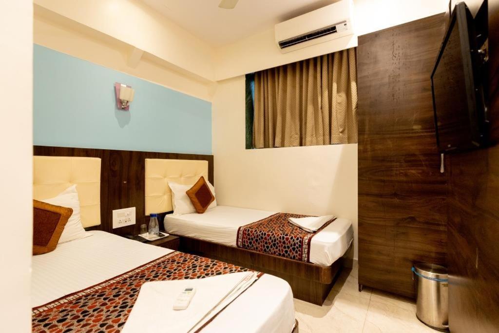 Hotel A. K. International - Fort Mumbai Eksteriør bilde