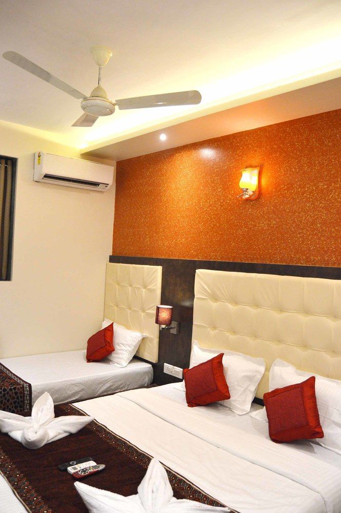 Hotel A. K. International - Fort Mumbai Eksteriør bilde
