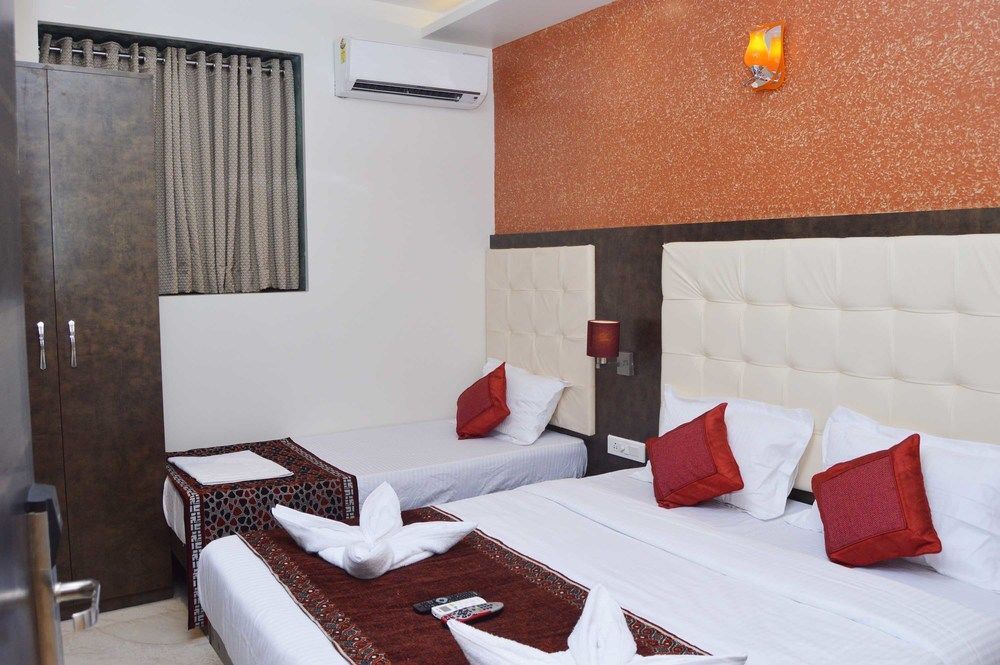 Hotel A. K. International - Fort Mumbai Eksteriør bilde